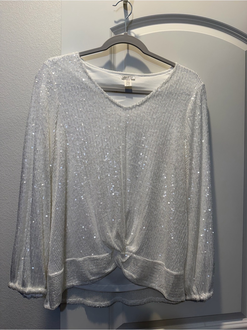 Spense White Sequin V-Neck Twist-Hem Pullover